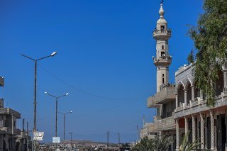 La région d'Idleb est soumise à un cessez-le-feu négocié par la Russie et la Turquie après une offensive du régime en mars 2020. Et malgré des violations répétées, le cessez-le-feu est globalement respecté.